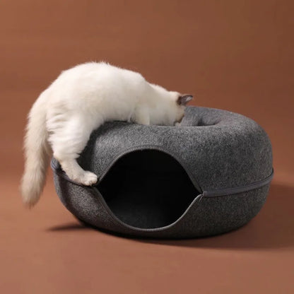 Panier donut pour chat : confort et jeu